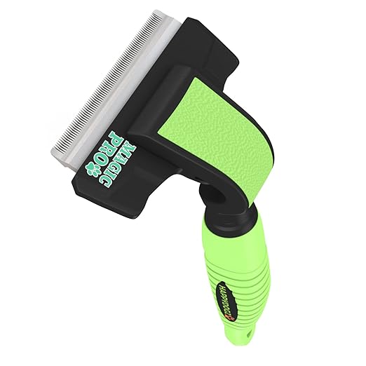 A Guide to The Best Brush For Huskies! PetDT