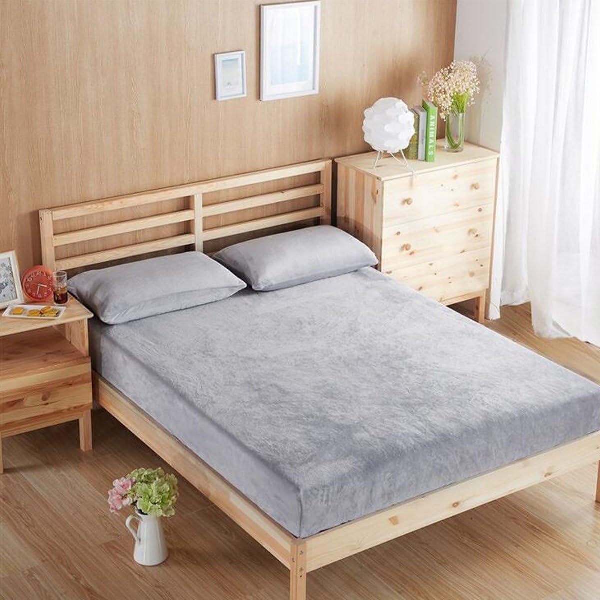 LeamatLightweight Plain Flannel Warm Fitted Bed Sheet (Queen, Grey)