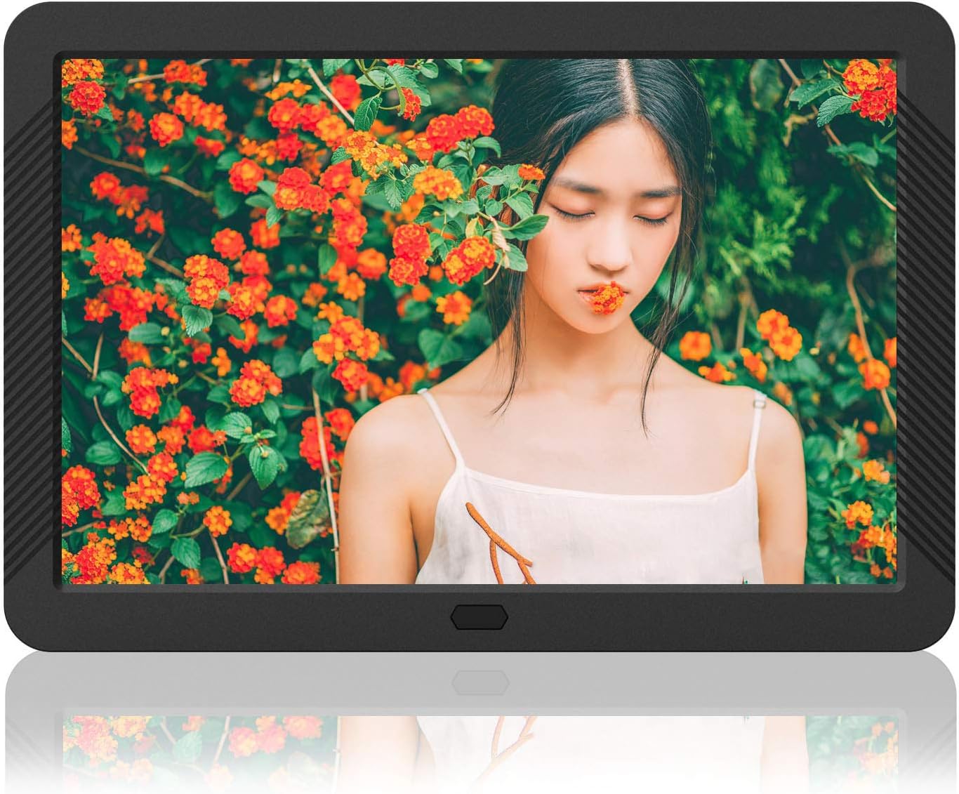 MELCAM Digital Photo Frame 8 Inch Black Digital Picture Frame with 32GB SD card 1920 * 1080 (16:9) IPS Resolution Display, Preview Function, Auto-Rotate, Remote Control, Support Photo/Music/Video