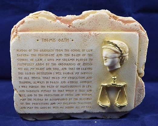 Amazon Com Themis Juramento De La Escultura De Tablet De La Justicia En Ingles Home Kitchen