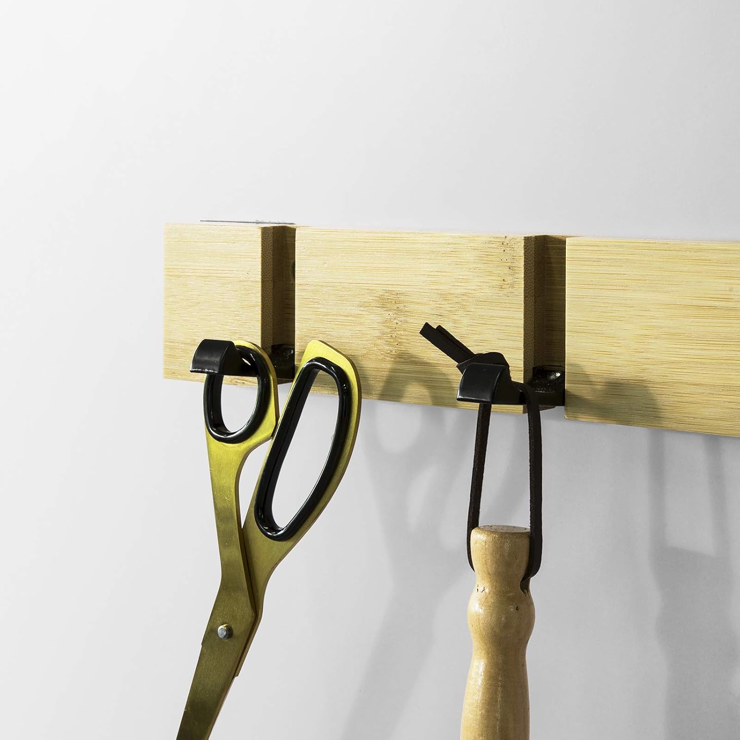 garderobe mit ausklappbaren haken