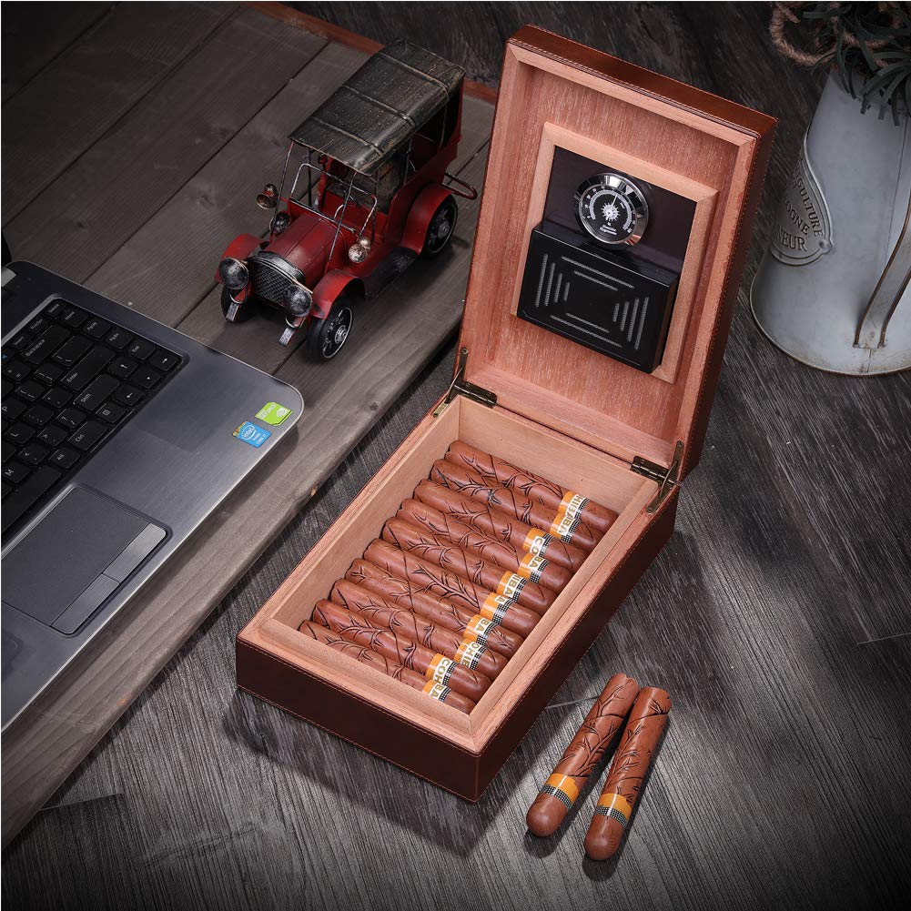 MEGACRA Cedar Cigar Humidor, Leather Cigar Box with Hygrometer and Humidifier Portable Travel Cigar Humidor Holds 10-20 Cigars