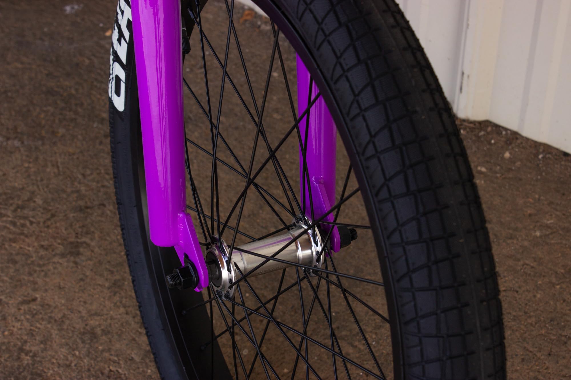 Eastern Bikes Eastern BMX Bikes - Cobra Model 20 Inch Bike. Lightweight Freestyle Bike Designed by Professional BMX Riders at