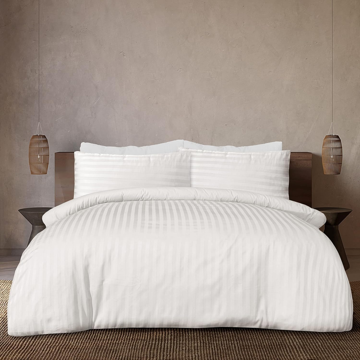 Sleepdown Soft Hotel Quality 225 Thread Count Cotton Satin Stripe Duvet Cover Set With Pillowcases in White Colour (Double)