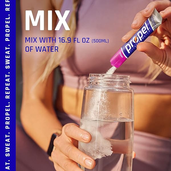 PROPEL GRAPE WATER BEVERAGE MIX WITH ELECTROLYTES & VITAMINS, 0.08 OZ, 10 COUNT