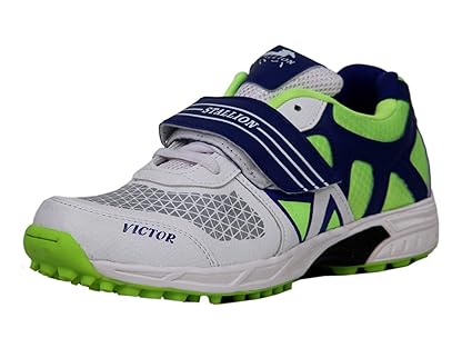 cricket spikes size 10