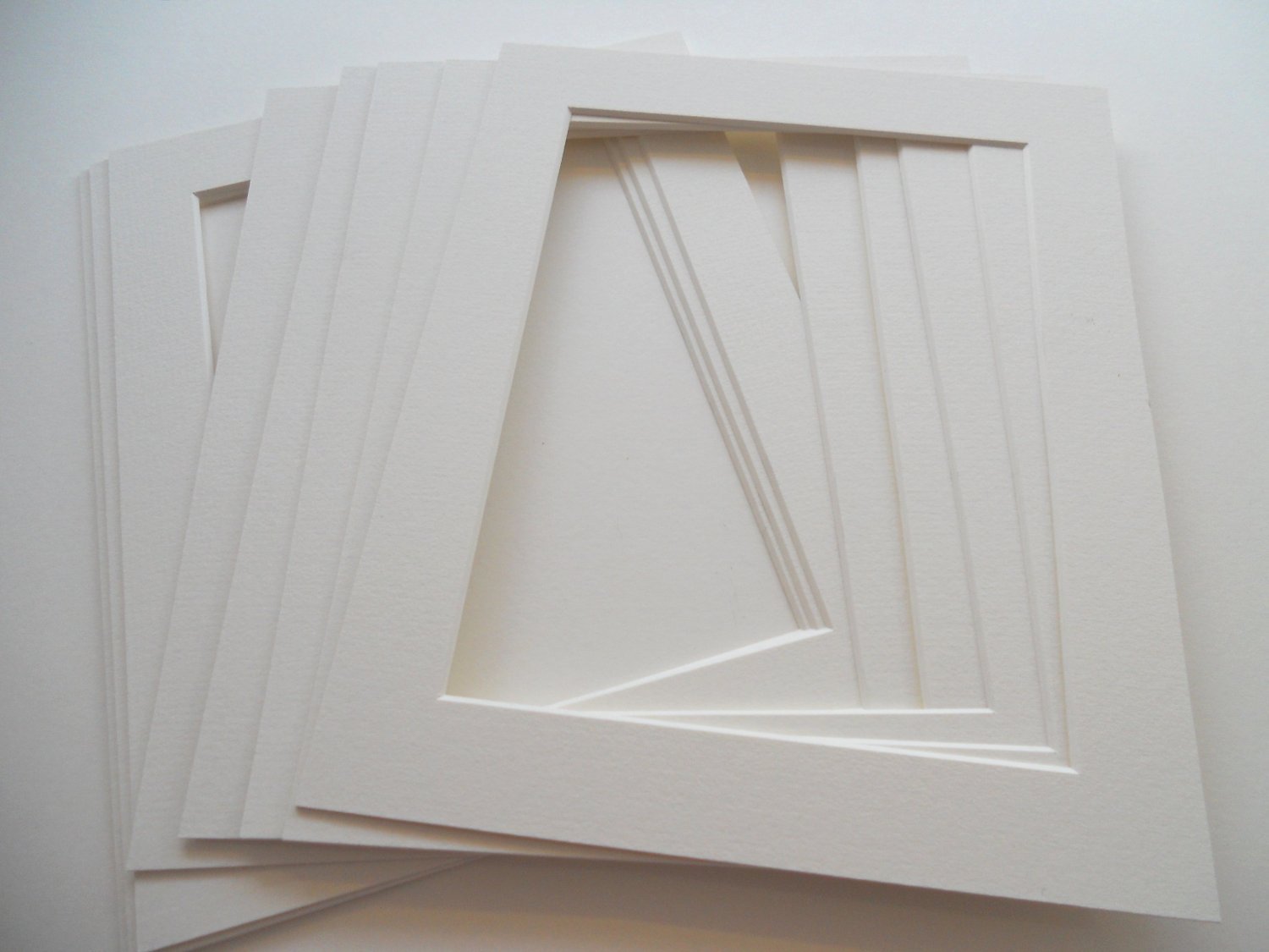 10 x Picture Mounts 10x8 for 8x6 pictures/photos Antique white