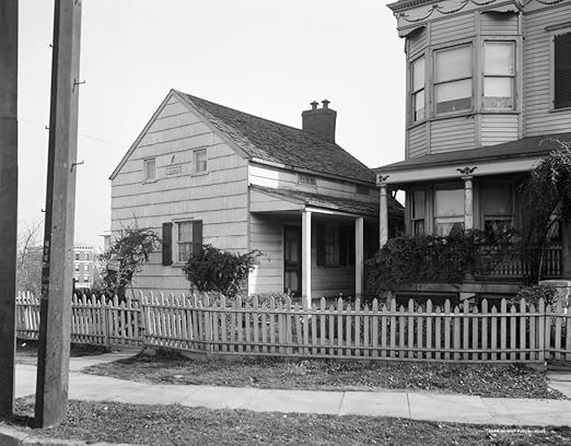 Amazon Com New York Poe Cottage Nthe Cottage In The Bronx New