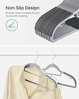 SONGMICS 30 Pack Plastic Hangers Non-Slip 0.5 cm Thick 42 cm view 3