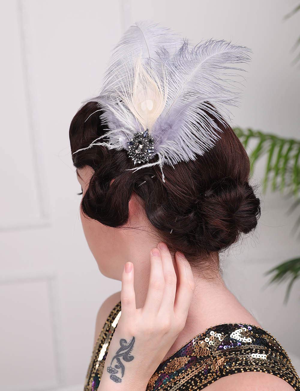 Anglacesmade 1920s Flapper Feather Headband Gray Crystal Tassel Head Chain Great Gatsby Headpiece Prom Party Roaring 20s Hair Jewelry for Women and Girls (Style 2)