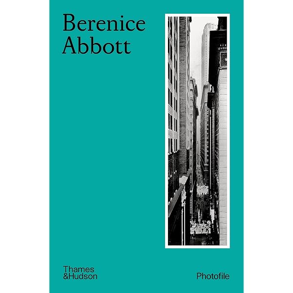 Amazon.com: Berenice Abbott: Portraits of Modernity: 9788498447040