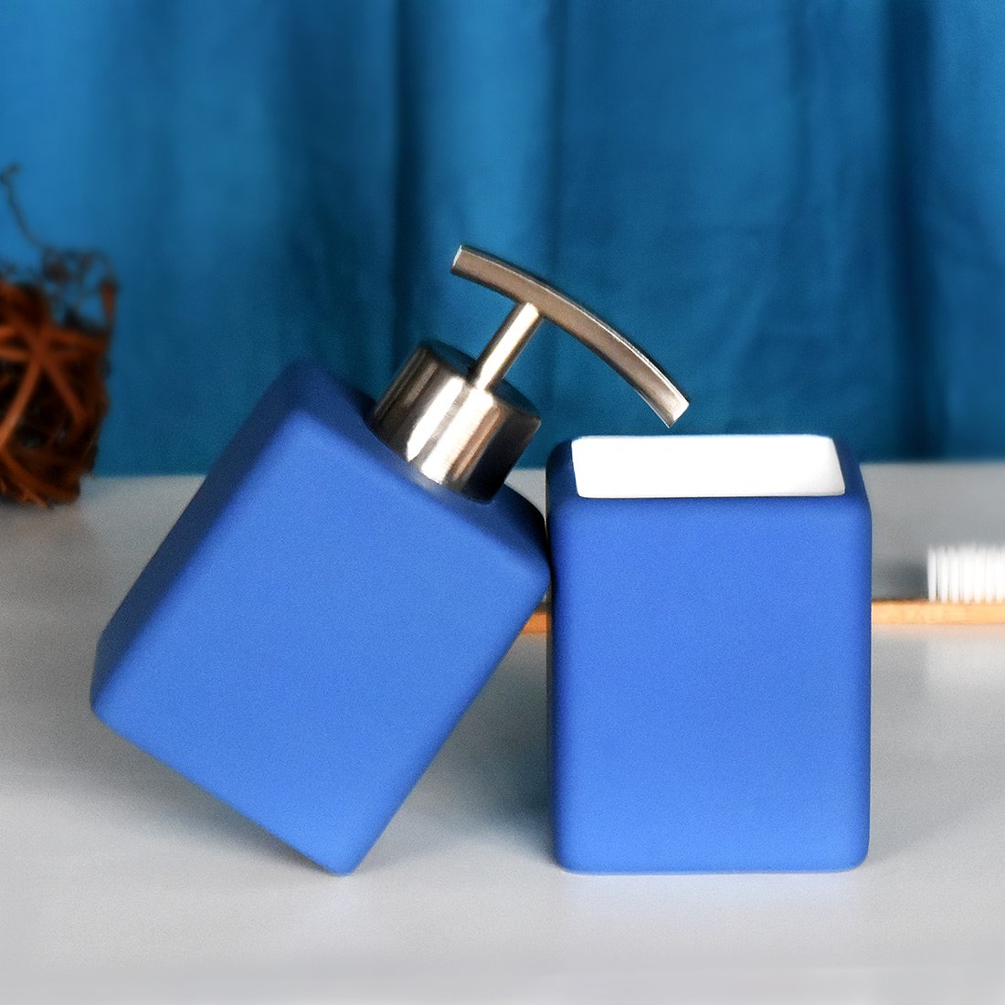 Satu Brown Bathroom Accessories Set Bathroom Soap Dispenser, Tumbler