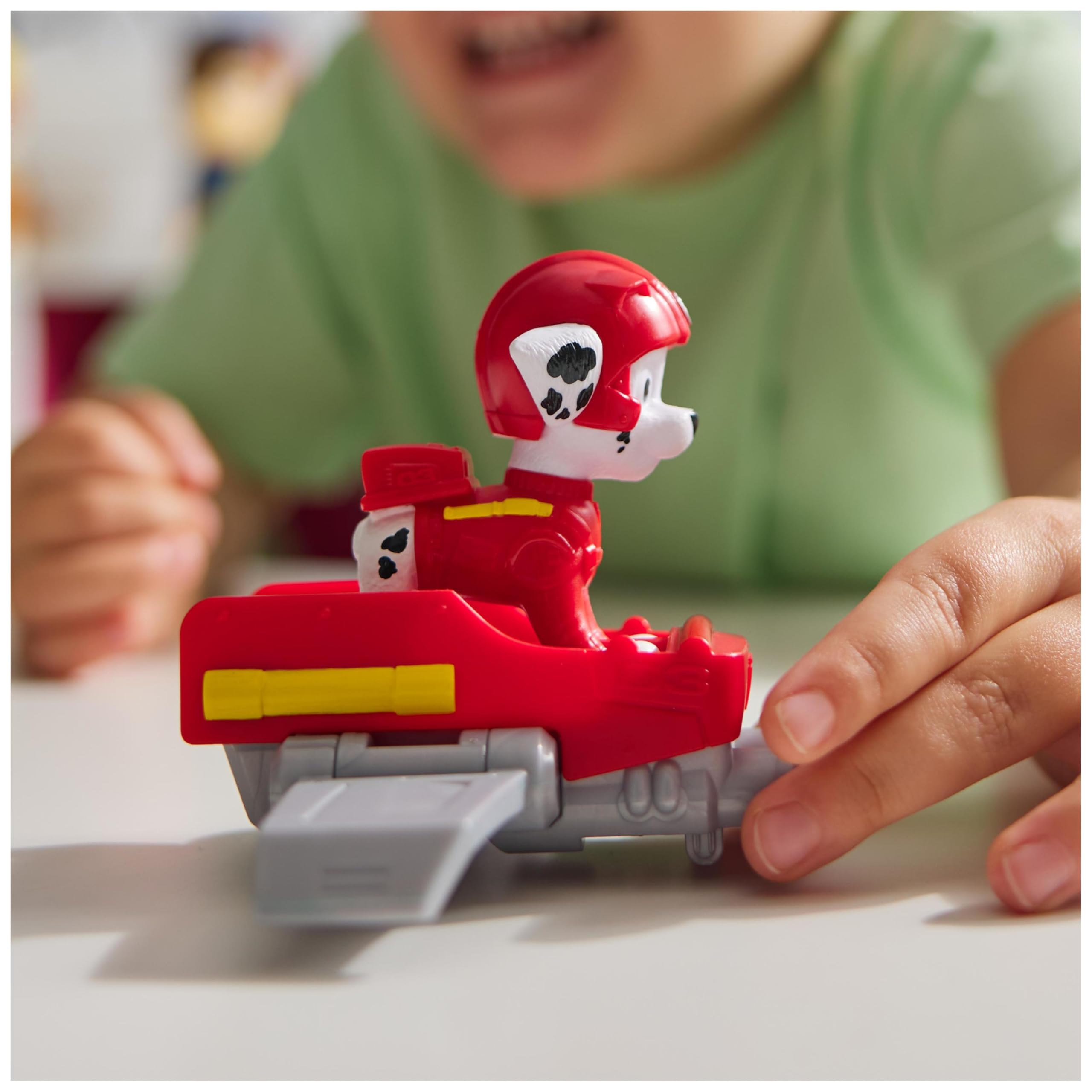 PAW PATROL, Marshall Action Pup, Spielfigur mit Mini-Rettungsflugzeug mit ausklappbaren Flügeln, Spielzeug für Kinder ab 3 Jahren 7
