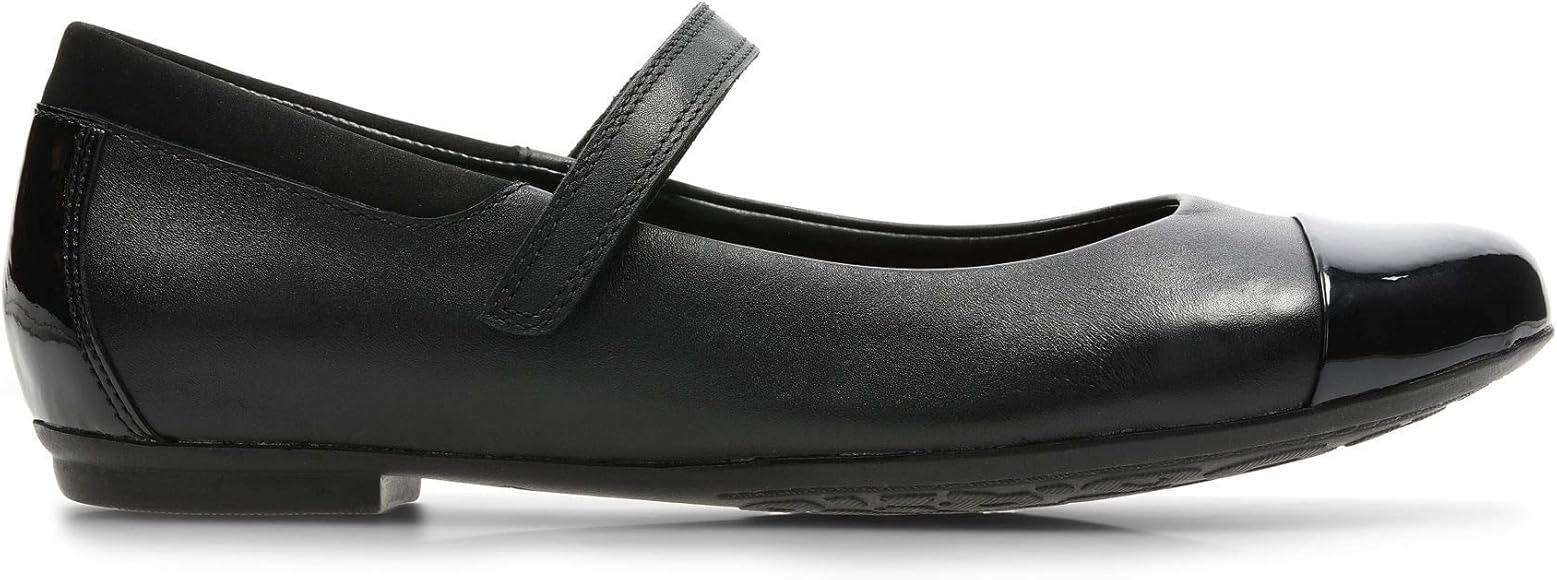 tizz talk school shoes