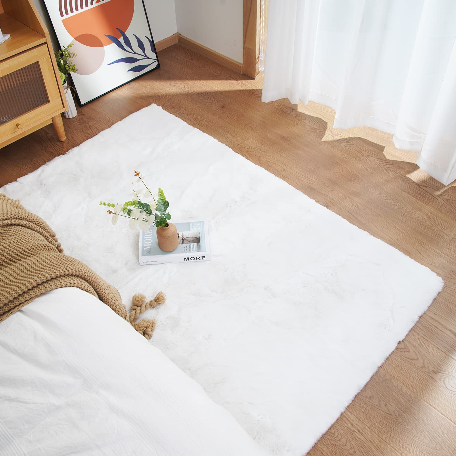 Photo 1 of *USED*
Ghouse Ultra Soft Faux Rabbit Fur Rug 3x5, Machine Washable Area Rugs for Bedroom Fluffy Rugs for Living Room, No-Shedding Carpet Sheepskin Rug White