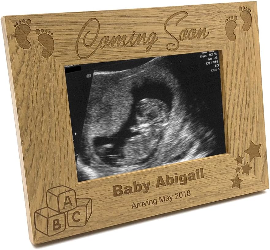 ukgiftstoreonline Personalised Pregnancy Announcement Wooden Baby Scan Photo Frame Gift (5 x 7 Inch)
