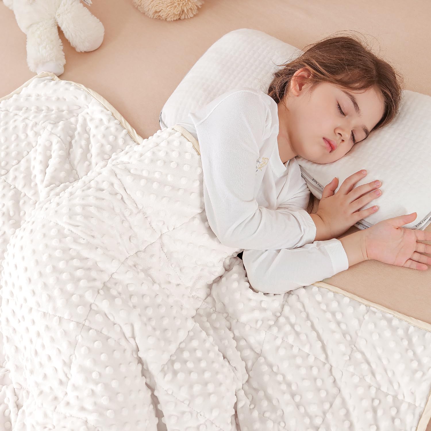 Photo 1 of Sivio Weighted Blanket 5lbs, 36 x 48inches, Soft and Cozy Cooling Heavy Blanket for All-Season, Calm Sleeping and Nap, Suit for Car, School and Home, Machine Washable, White