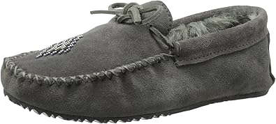 manitobah mukluks moccasins