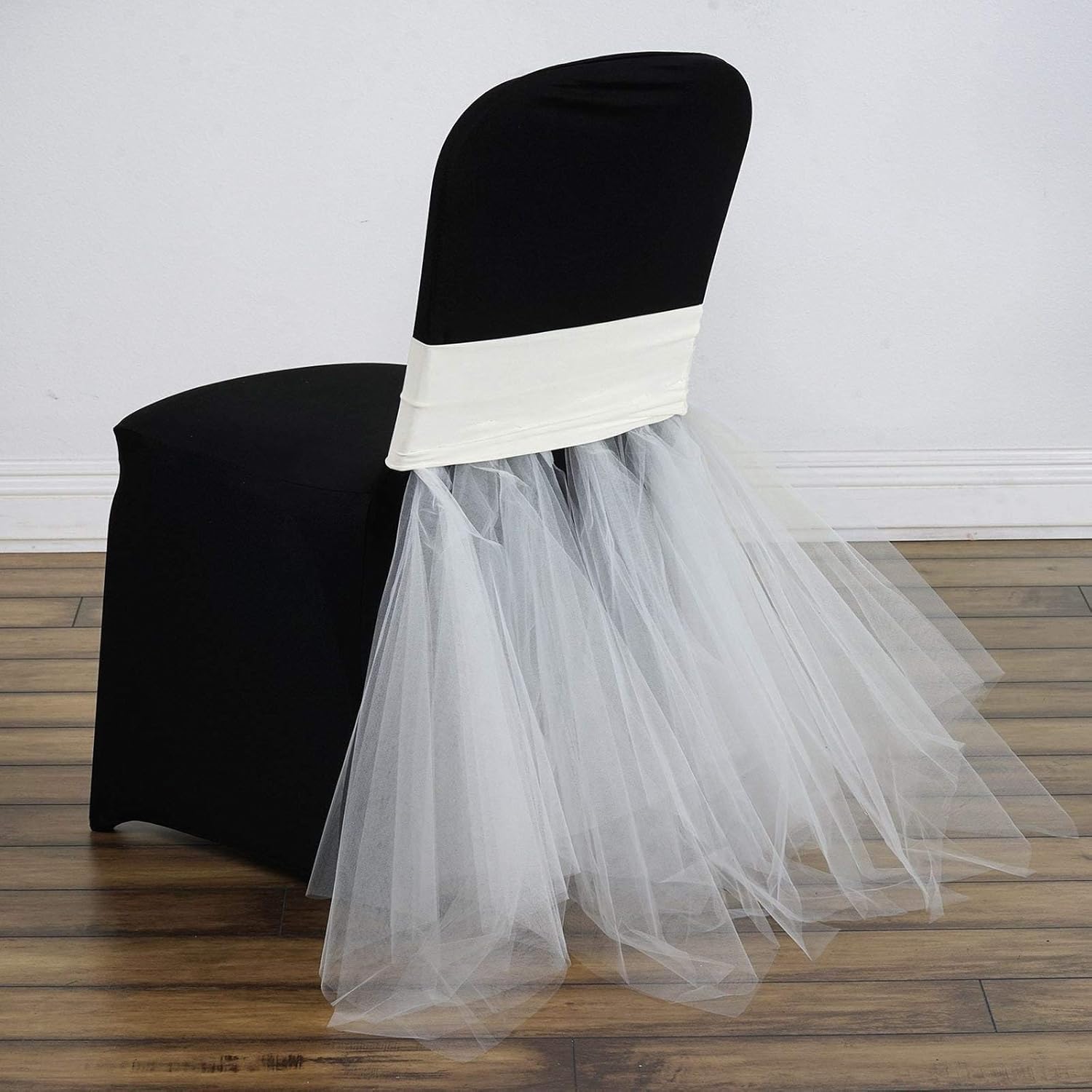 Best ivory chair covers for bride