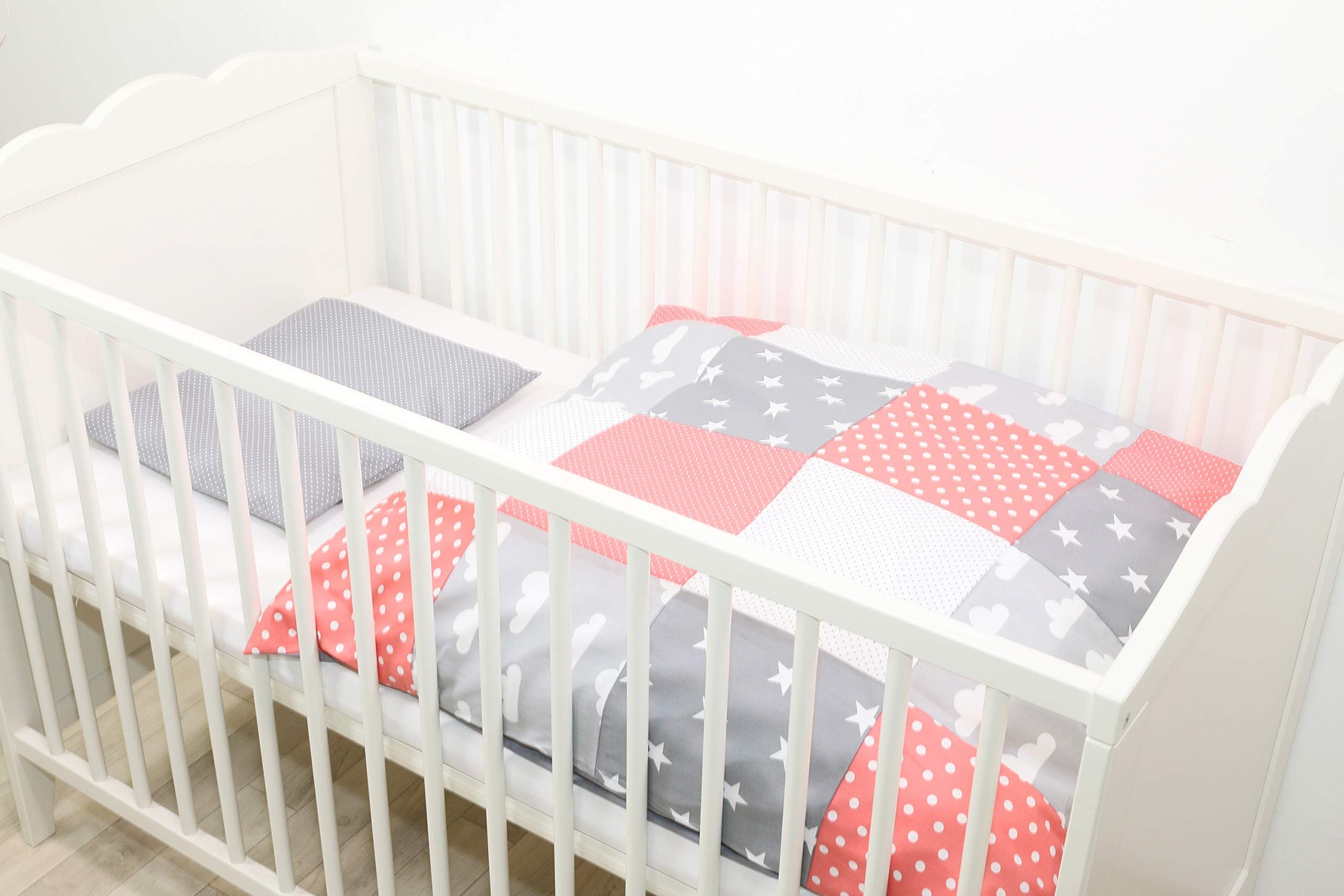 ULLENBOOM ® Baby Bedding Set – Coral Clouds (2-Piece Baby Bed Linen Set: 35 x 40 cm Pillowcase, 80 x 80 cm Quilt Cover)