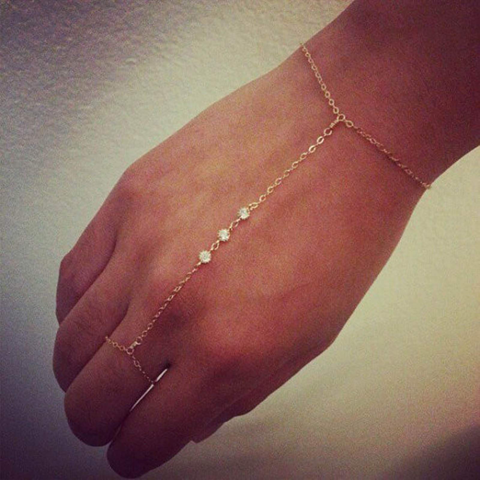 TseenYi Boho Finger Chain Bracelet Gold Finger Tiny Crystal Bracelet Summer Hand Chain Jewelry for Women and Girls