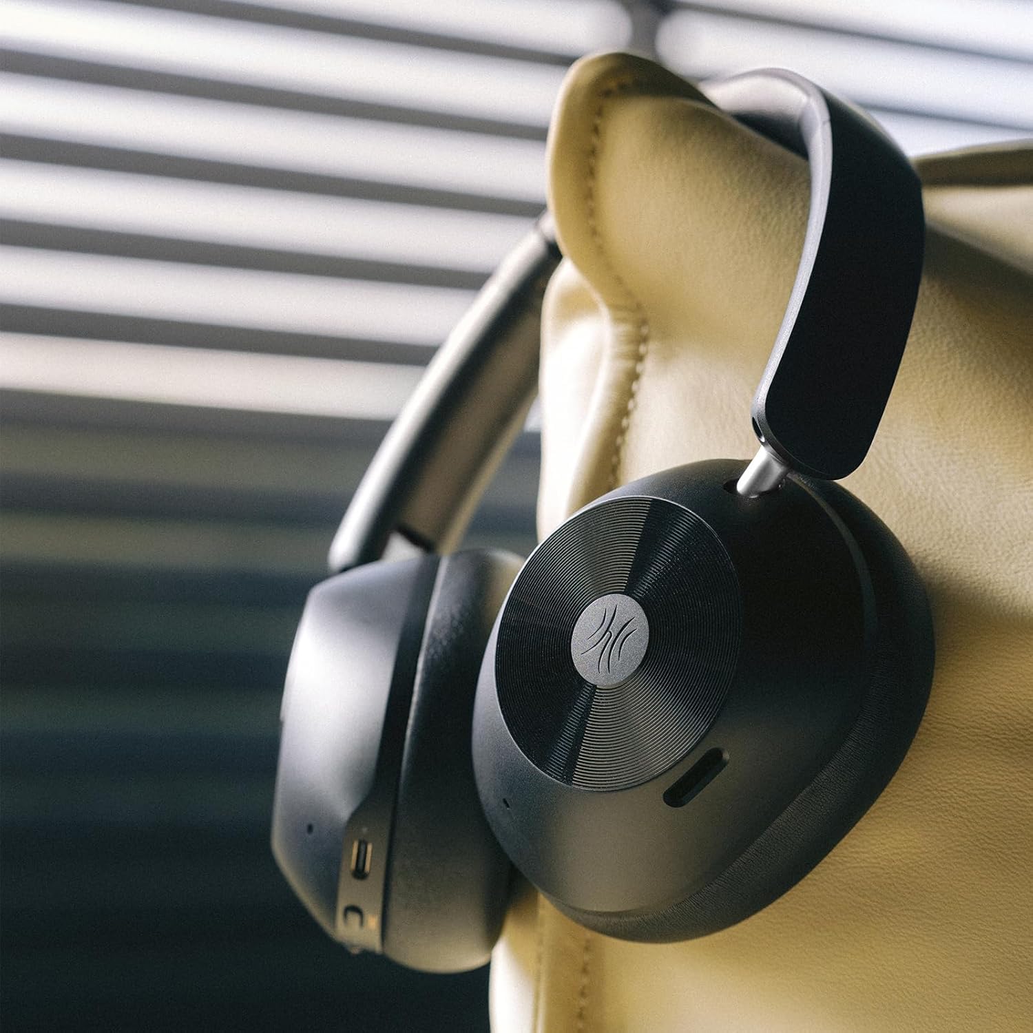 OneOdio A5 Over Ear Kopfhörer Kabellos Bluetooth, Hybrid Aktive Noise Cancelling, Hi-Res LDAC Audio, 75 Std. Akku, Bluetooth 5.4, klare Anrufe, Spielemodus, Schnellladung für PC Reisen Zuhause Büro 6