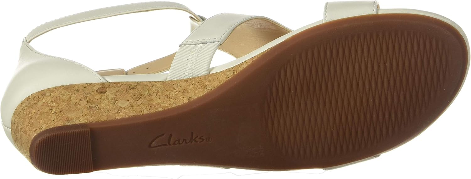 clarks abigail sun