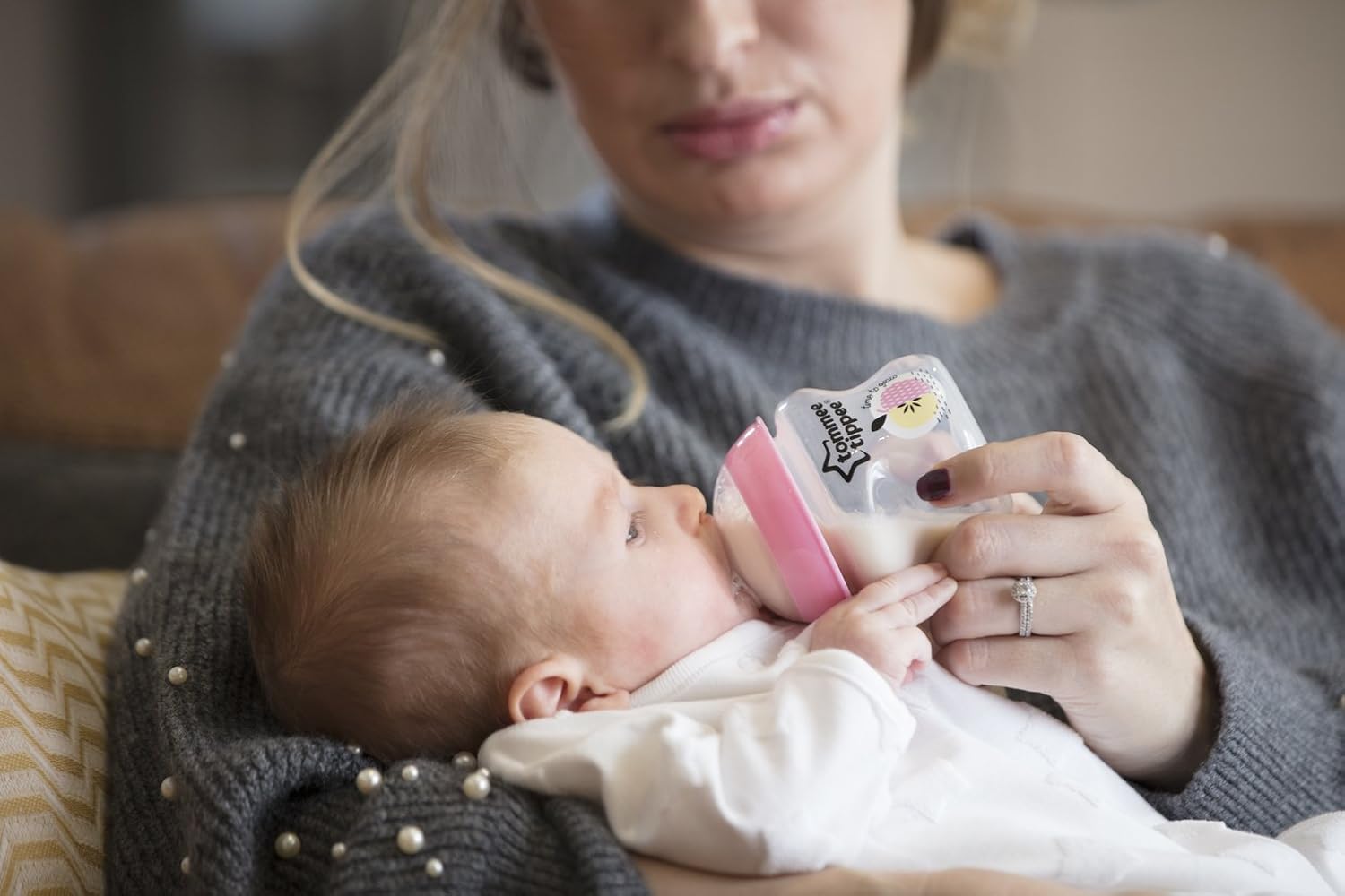 Tommee Tippee Closer to Nature Newborn Baby Bottle Feeding Starter Set, Anti-Colic Valve, Breast-Like Nipples - BPA-Free, Pink (Design May Vary) : Baby