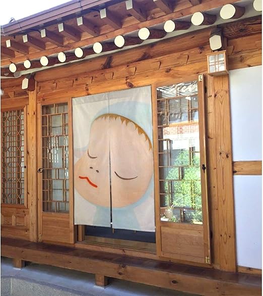 Amazon 奈良美智1 おしゃれ 暖簾 北欧風 インテリア 間仕切り のれん キッチン 台所 目隠し用 タペストリー カーテン リビング 玄関 洋室 和室 新築祝い 開店祝い 86 143cm のれん オンライン通販