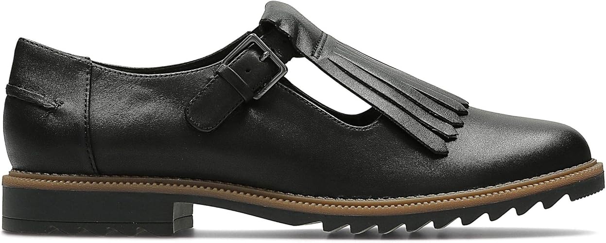 clarks bookworm shoes