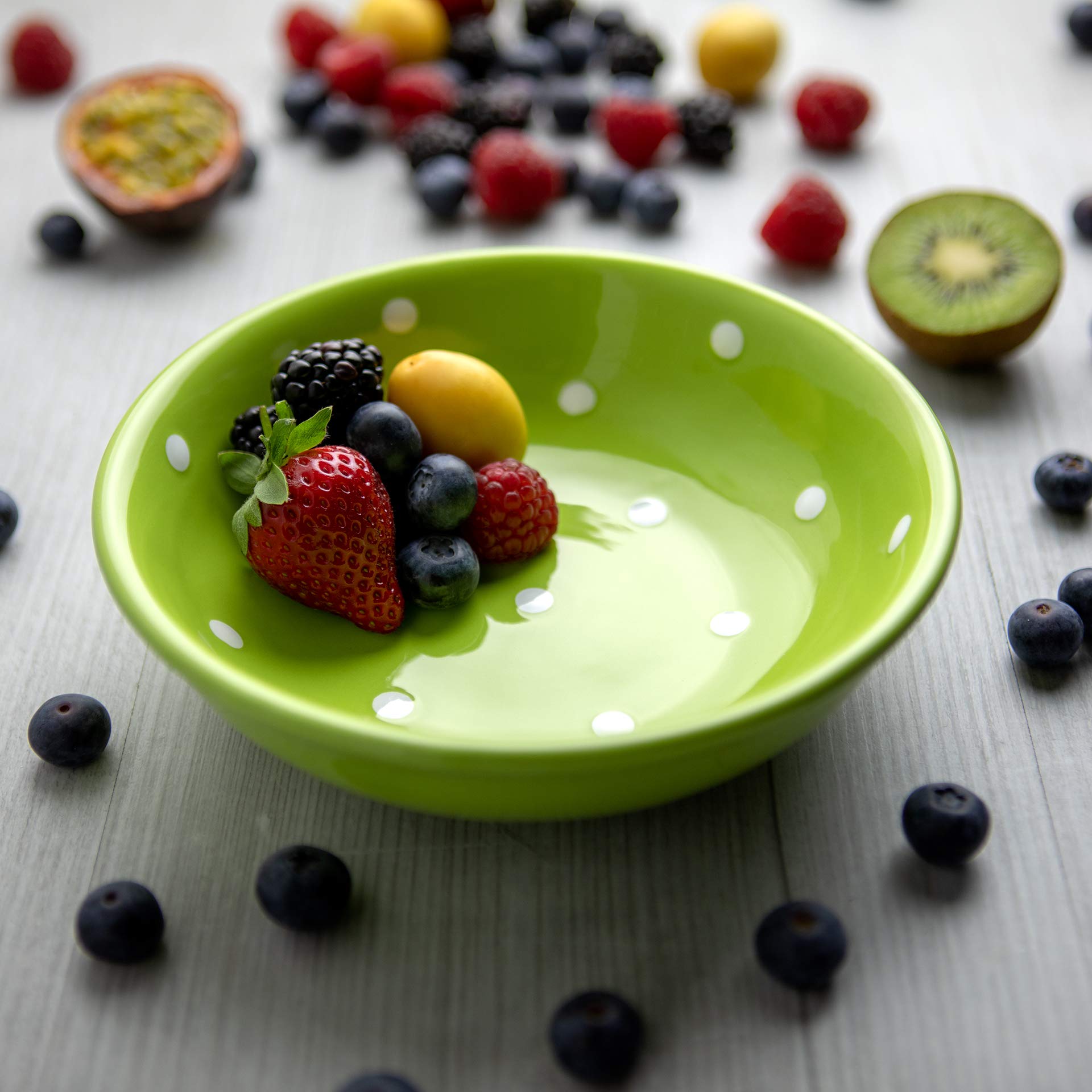 City to Cottage® Lime Green and White Pottery | Polka Dot Spotty | Handmade Hand Painted | Glazed Ceramic 7.3inch/18.5cm | 14oz/400ml Large Salad, Pasta, Fruit, Cereal, Soup Bowl | Unique Dinnerware