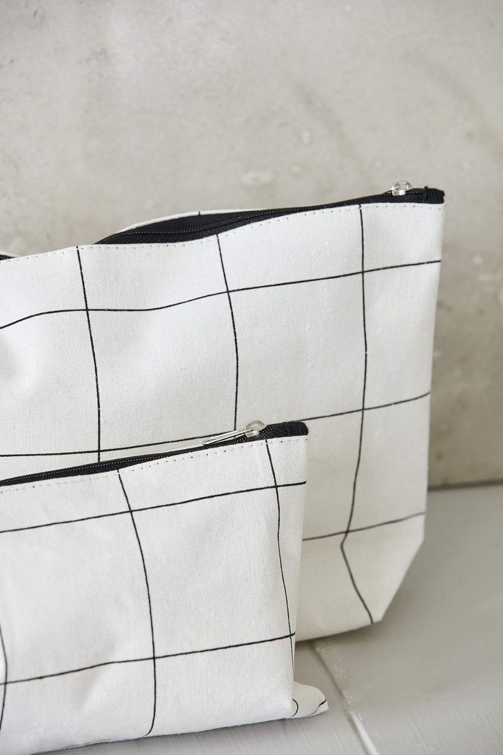 Weiss House Doctor Kulturtasche W 8 Cm L 32 Cm H Cm Squares Wool Polyester Baumwolle Viskose Toilettenpapieraufbewahrung Badezimmer Aufbewahrung Organisation Empecemos Org