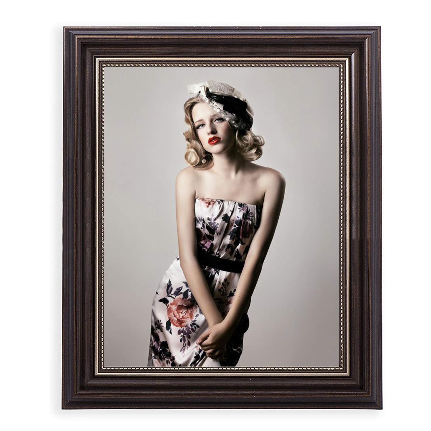 HUIXIANG Picture Frames 8x10 Vintage Portrait Photo Frame Shabby Retro Landscape & Horizontal Rustic Tableop or Wall Poster Frame Birthday Gift for Mother Woman Wedding Anniversary 10x8 Inch, Brown