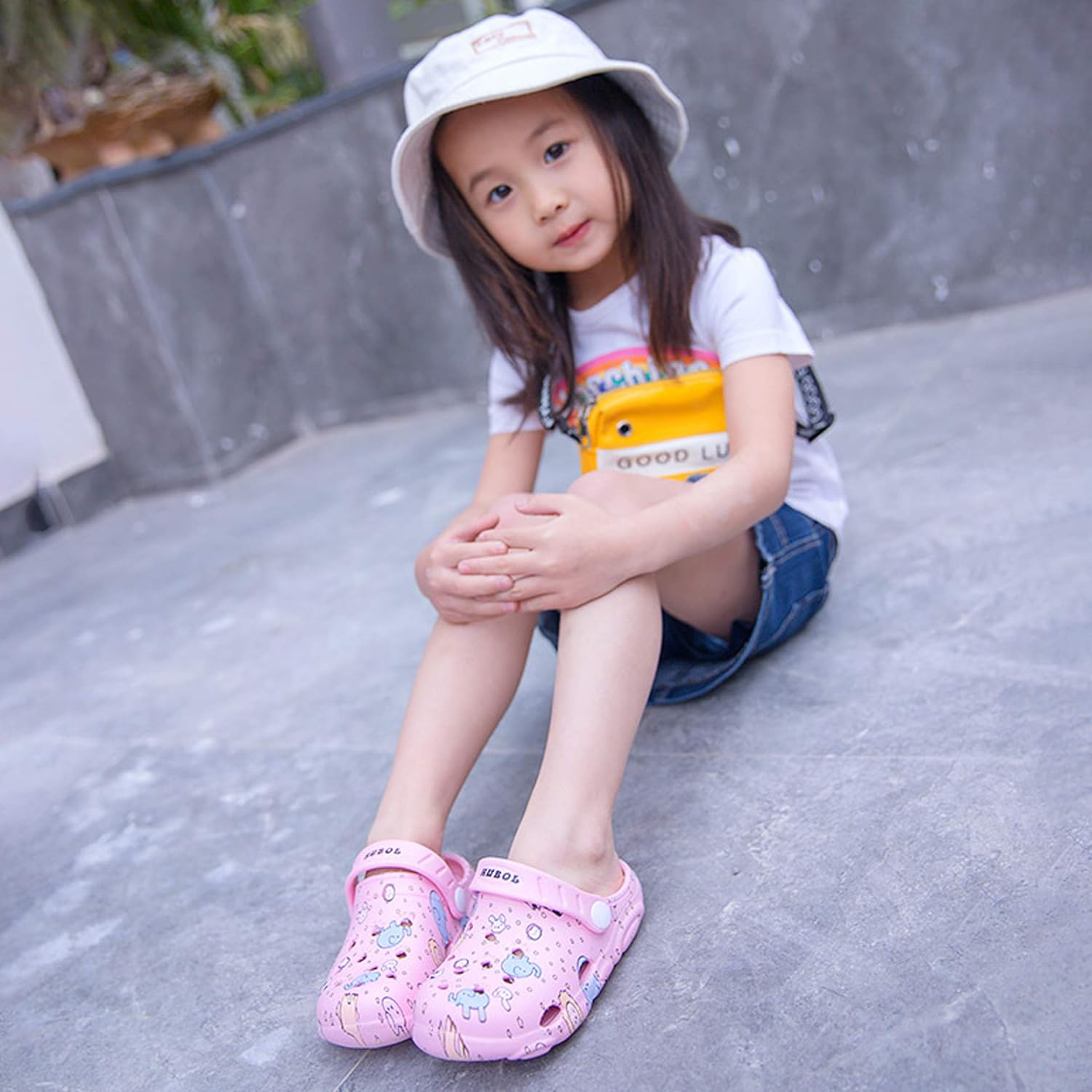 Zyldk Sabots Et Mules Enfants Sabots Pantoufles Chaussures Mixte Enfant Bebe Fille Garcon Antiderapant Ete Piscine De Jardin 23 34 Mules Et Sabots Chaussures Et Sacs