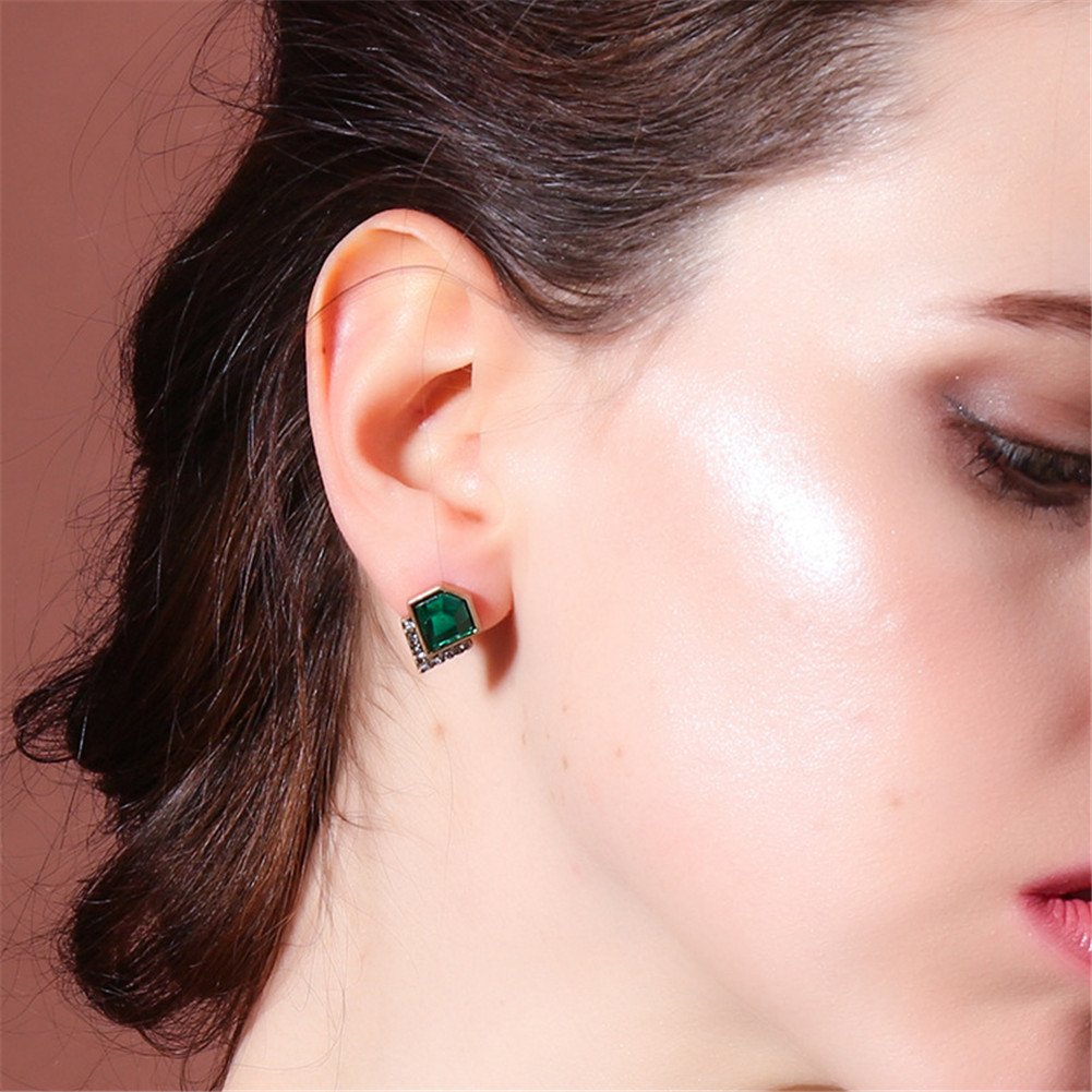 Women\'s Classic V Design Green Emerald Stud Earrings, Fashion Crystal Jewelry for Party