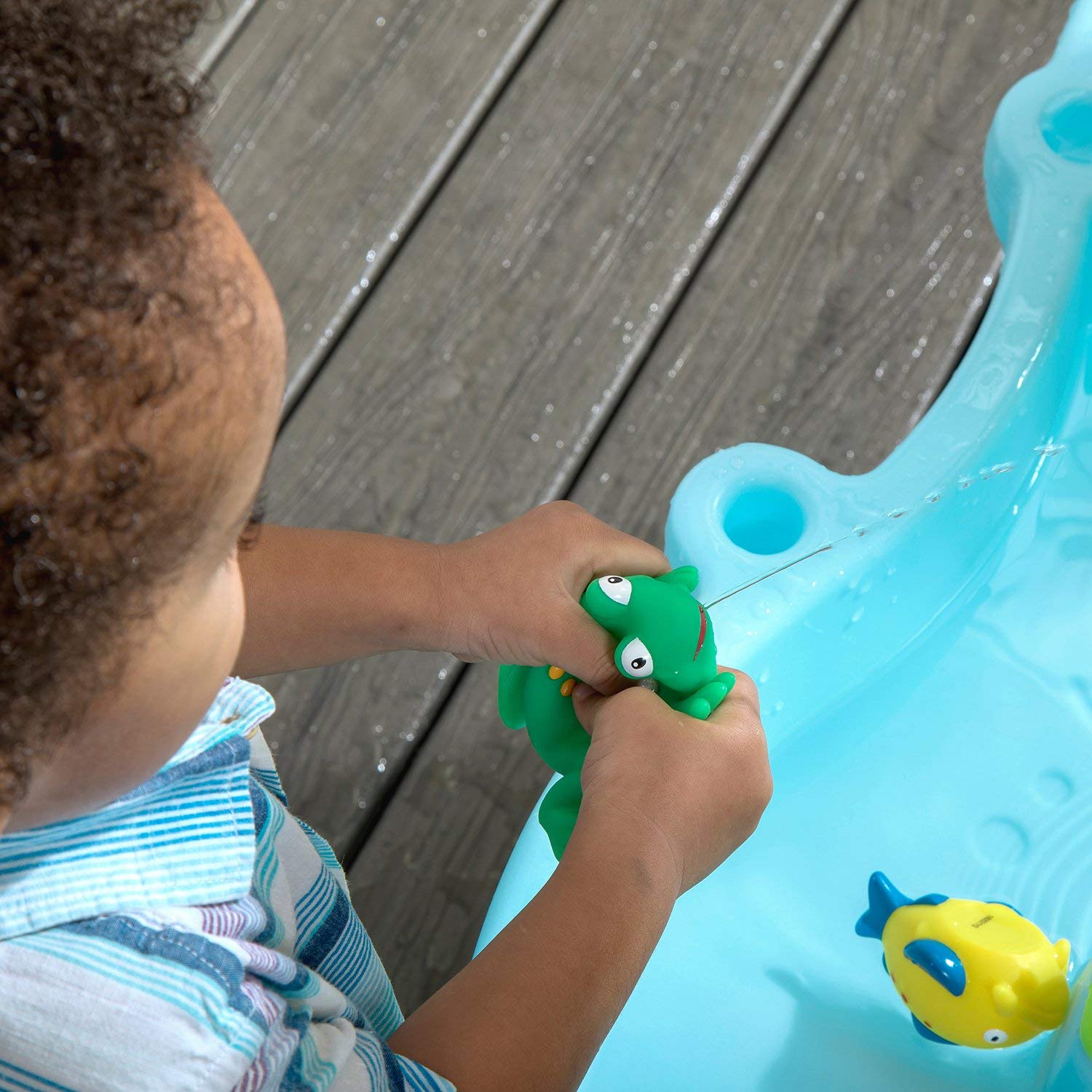 Step2 Rain Showers Splash Pond Water Table Playset (Deluxe Pack Includes Rain Showers Toy Set