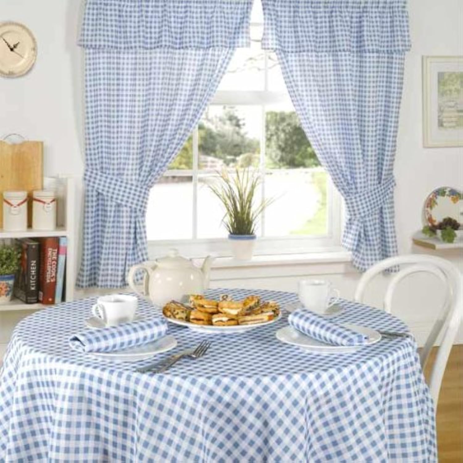 Emma Barclay Molly - Gingham Check Napkins (Pack of 4) in Blue - 17x17 (43x43cm) — image 1