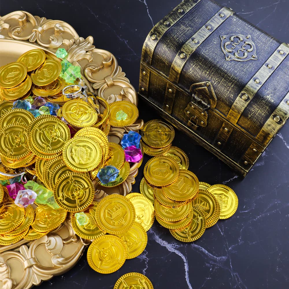 Pirate Treasure Chest Toys Kids Storage Pirate Treasure Chest Adventurous Treasure Box with Lock Toy Treasure Chest Box for Kids Boys for Props Party Favors Decoration