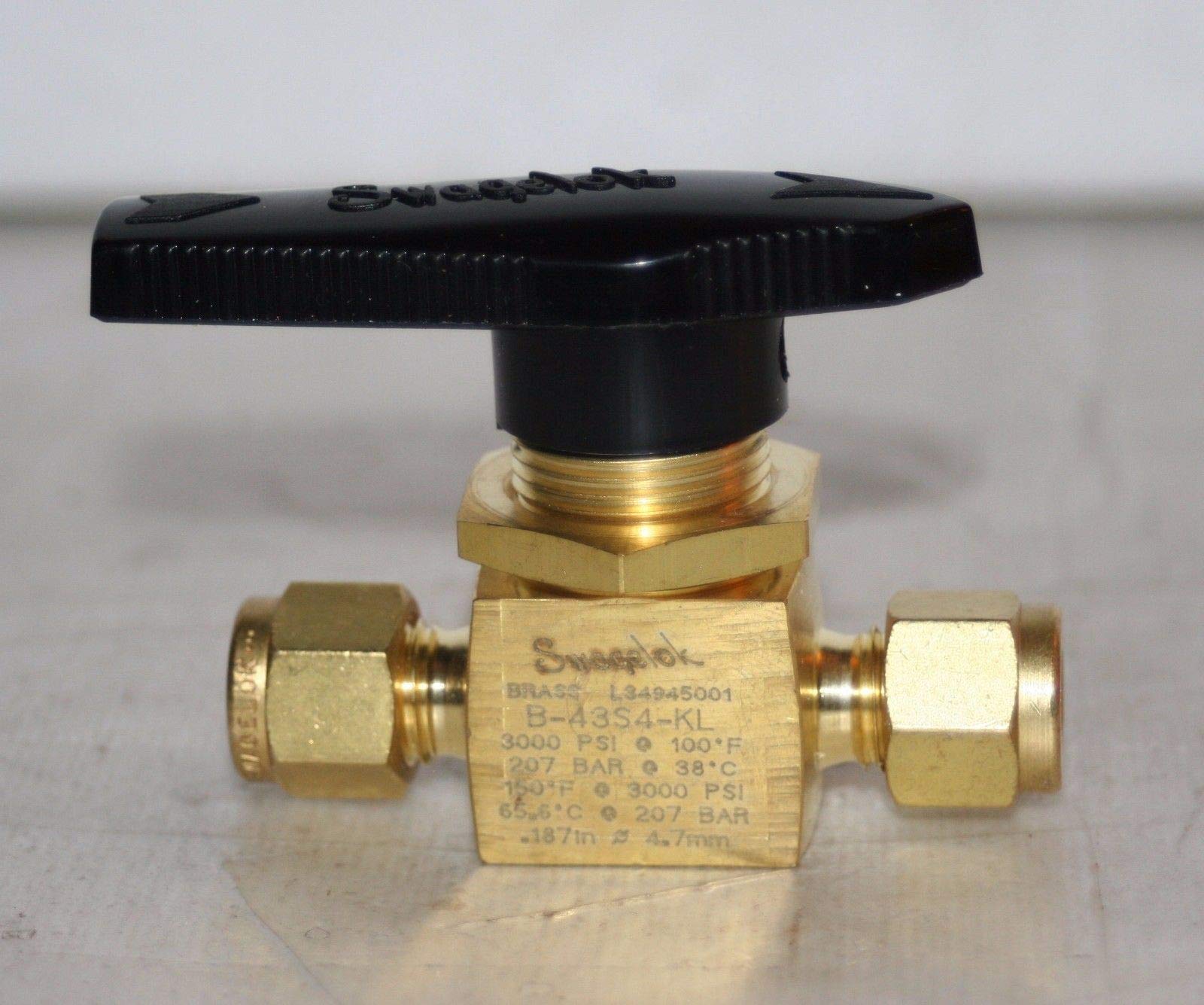 1/4" Tube 3000 Psi Brass Plug Valve Swagelok B43S4KL on Galleon