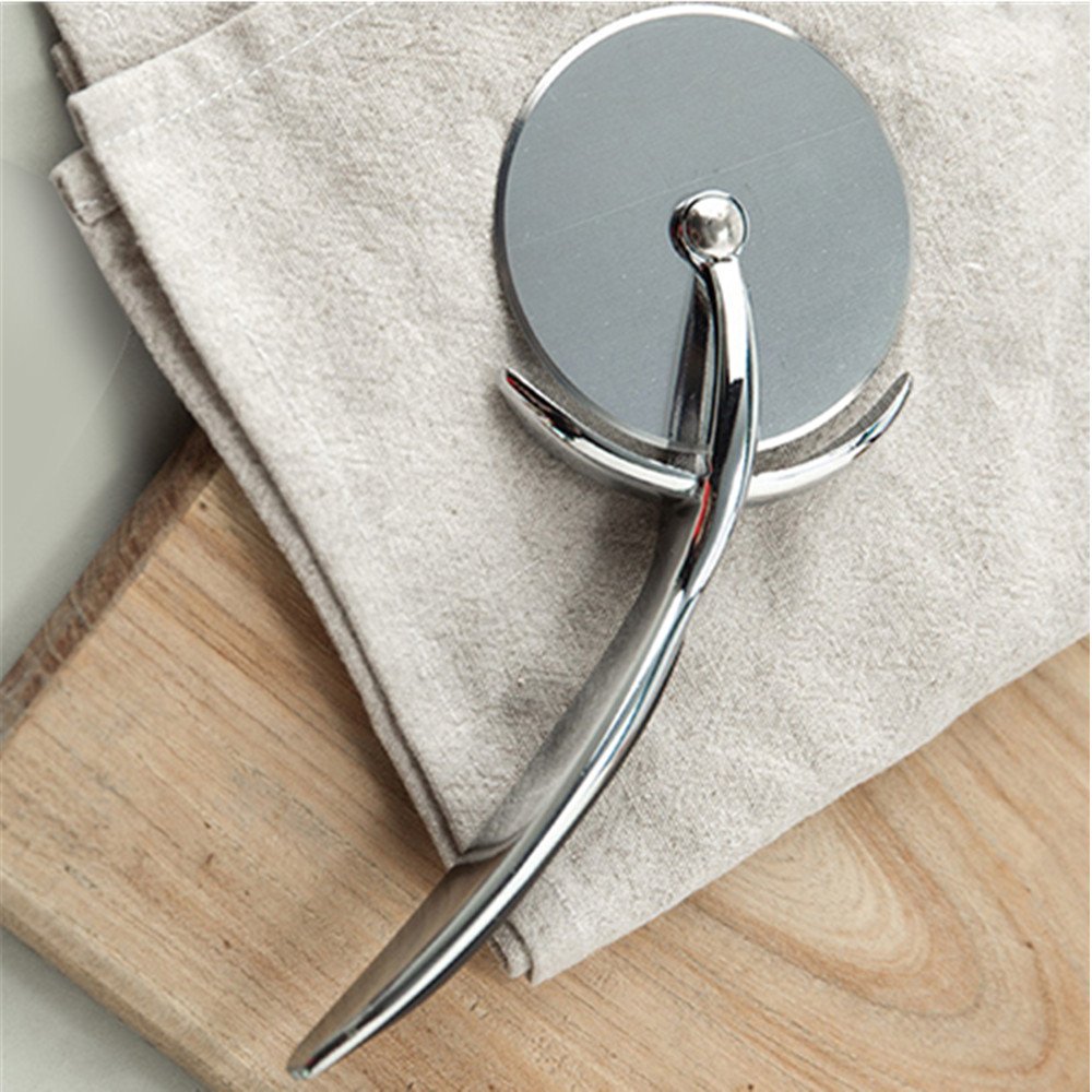Stainless Steel Pizza Cutter With Round Shape Handheld Pizza Knife Cutter Cake Cut & Slice Thick & Thin Crust Pizza Instantly Super Sharp and Easy to Clean Slicer