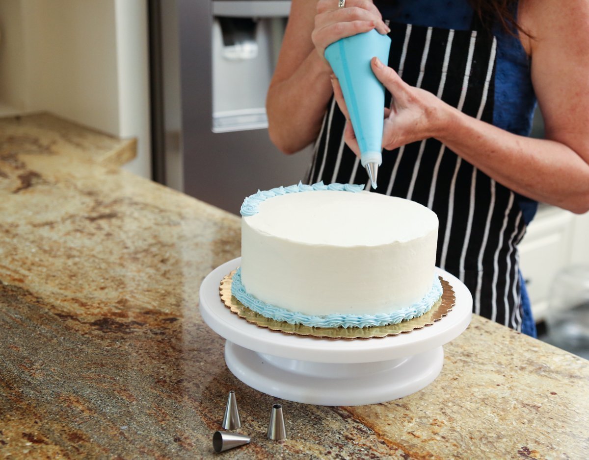 Cake Decorating Supplies,Thsinde 34 Cake Decorating Supplies with Cake