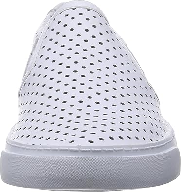 clarks glove puppet white