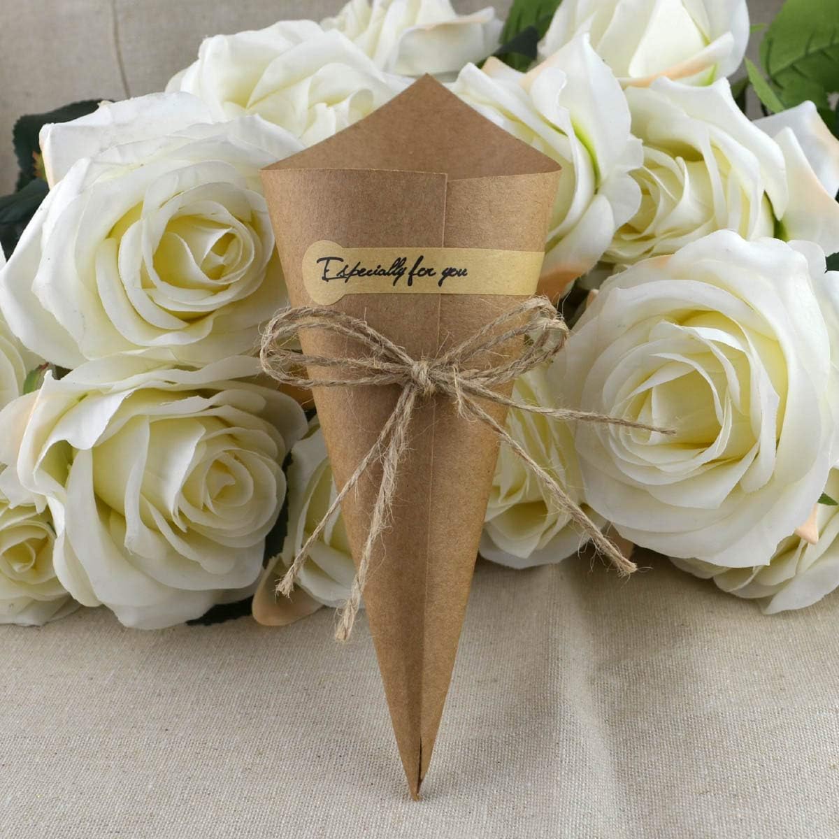 50pcs Retro Kraft Paper Cones DIY Flower Bouquet Cone Wedding Confetti Cones Bouquet