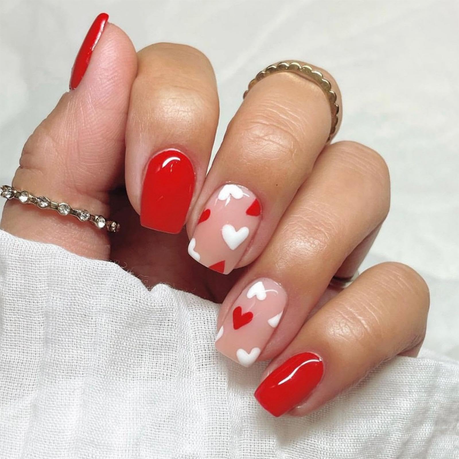 Red Press on Nails Valentines Short Square Fake Nails with Design White Heart Glue on Nails Reusable Glossy Artificial False Nails Acrylic Valentine’s Day Nails for Women Girls Manicure 24pcs