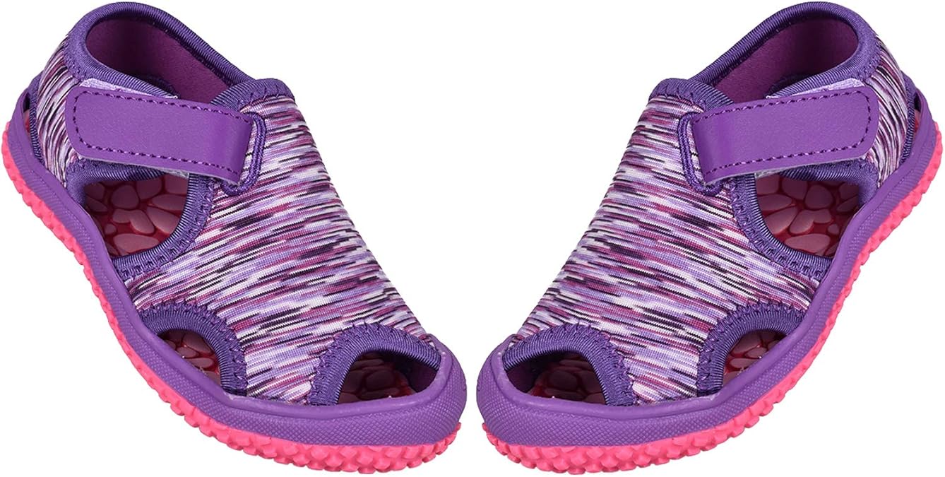 closed toe water shoes