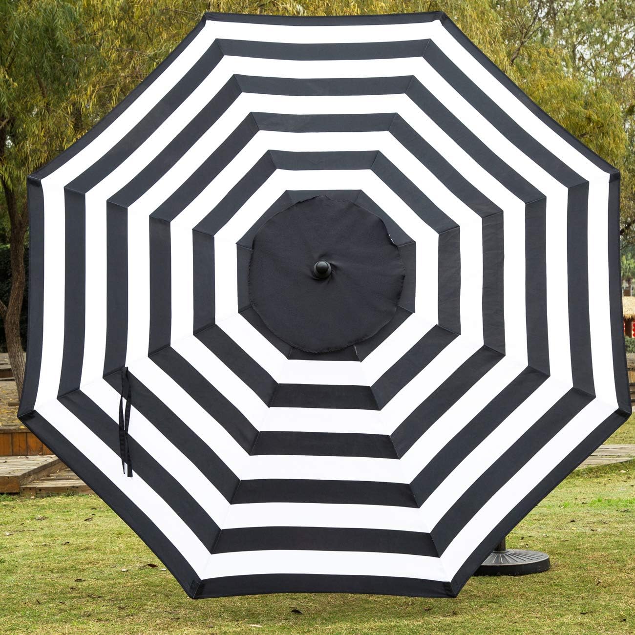 Amazon Com Sunnyglade 9ft Patio Umbrella Replacement Canopy Market Umbrella Top Outdoor Umbrella Canopy With 8 Ribs Black And White Garden Outdoor