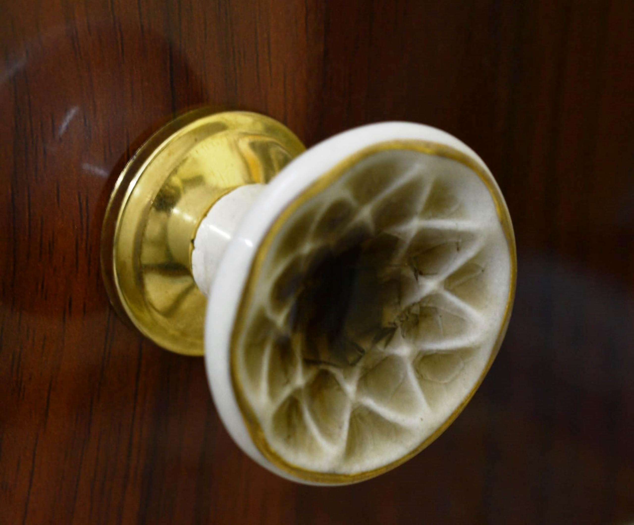 ARTISNO White/Gold Ceramic Porcelain Door Knobs Furniture Drawer Bedside Cabinet Kitchen Pulls — image 1