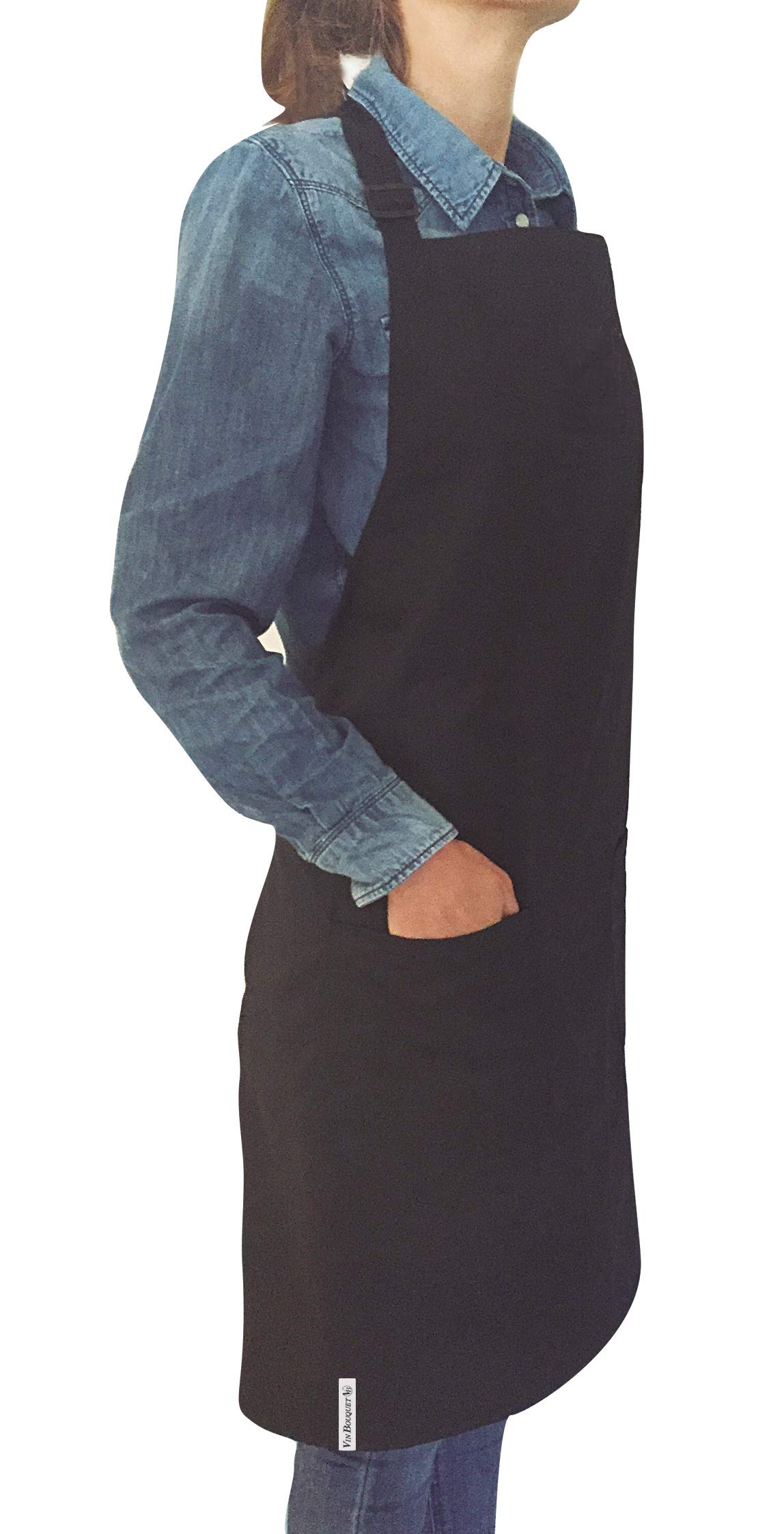 Nerthus FIH 088 Apron. Black apron with 2 pockets and adjustable height.