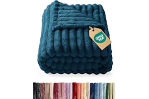 Super Soft Fleece Blanket Queen Size - Fleece Throw Blanket for Bed, Couch & Chair - Cozy, Warm & Breathable - All Season Fuz