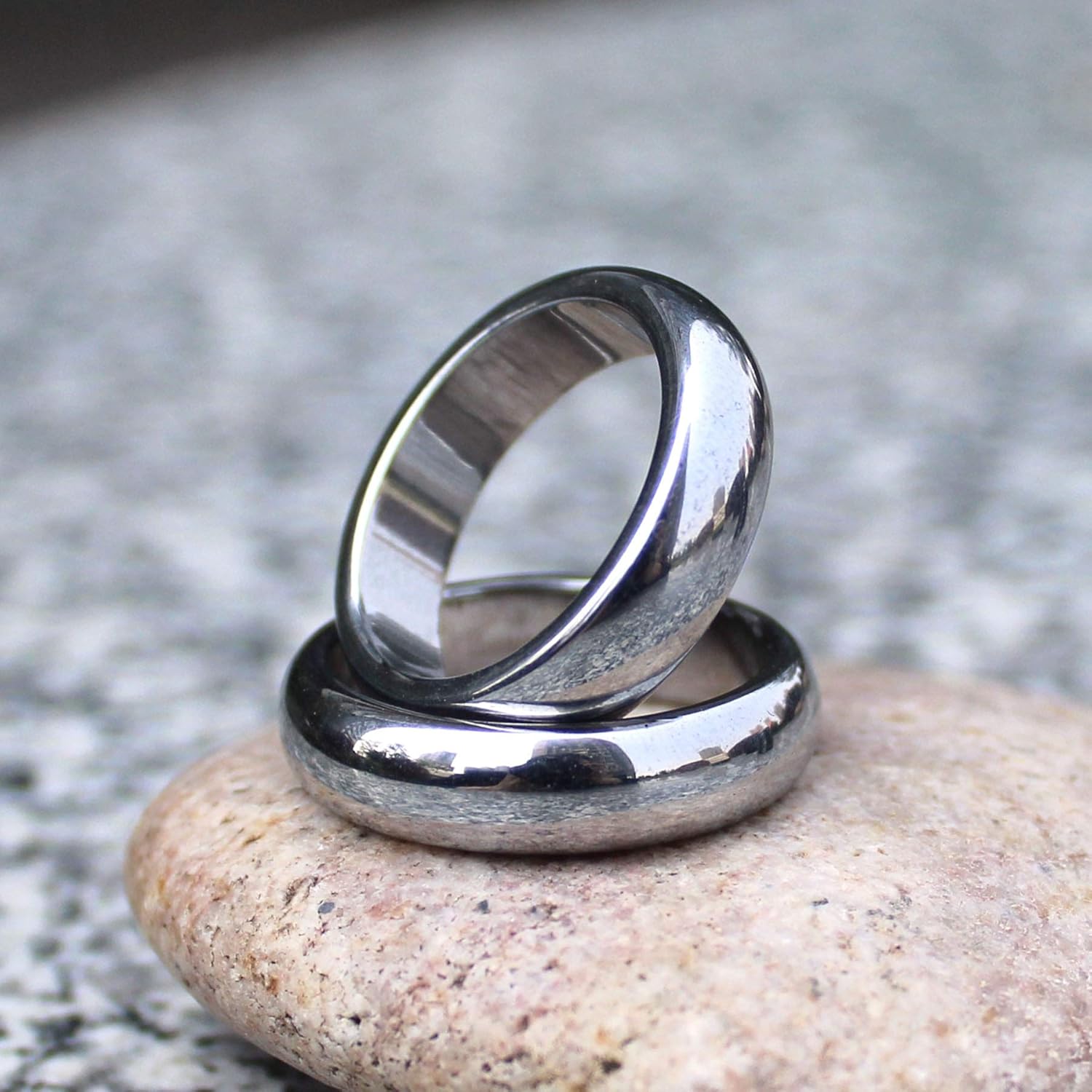 HOBEN 5 Pcs Hematite Rings Silver,Hematite Magnets Rings That Absorb Negative Energy for Women and Man (Size 8-12): Health & Personal Care